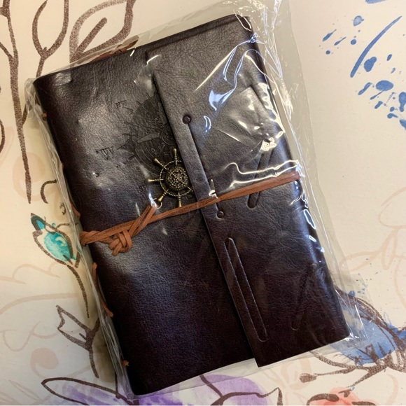 💛 Leather Compass Embossed Journal NWT - Picture 1 of 2